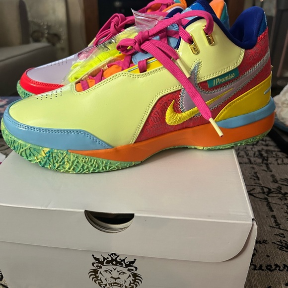 ZM Lebron NXXT GEN AMPD IPS - Picture 2 of 12